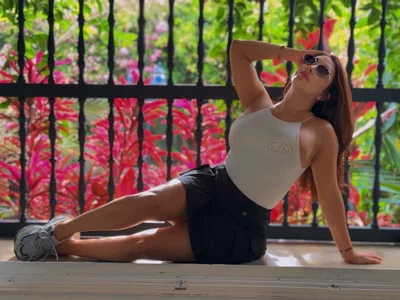 DannieSmith1 🤍Black & White🖤 slika 2