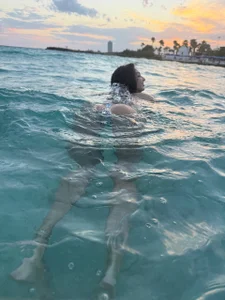 AlessiaDebbie Wet Tease 💦  9. fénykép