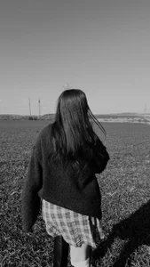AlexaSven black and white love Pic 5
