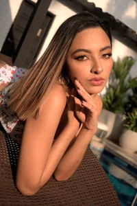 MelissaMoore_ Touched by the sun Immagine  4