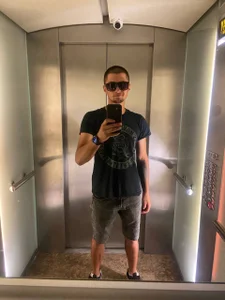 maxvill12 Public Pic