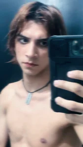 olii_dusk Public Pic 2