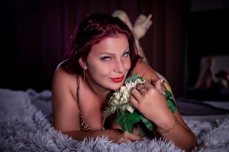 Queen__Natasha Public Pic 3