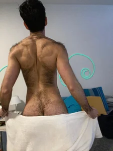HairybutHorny Shower Invasion Foto 4