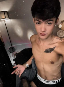 robin_hotcummerx Public Pic 3