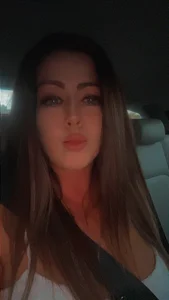 tattooed_milf Public slika 2