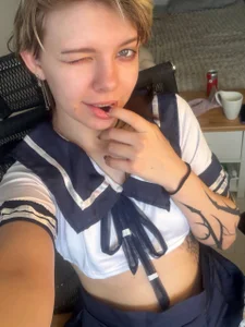 MadalynNoselPublic图片 2