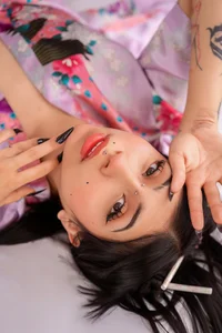 Vanne_Bloom Public Pic