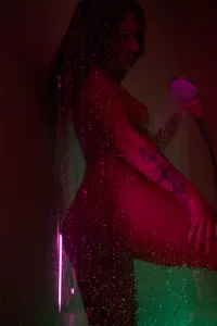 Seductive_milf_next_door Join me in the shower Immagine  6