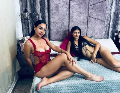 KatalinaANDyesica sexy girls Pic 2