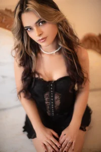 HannaRhodes Cutie Hanna 🌷 Pic 2