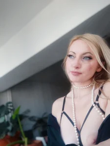 SerenaGrantt: Public ( фото)