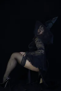 veronica_b07 Naughty Witch: Sinfully Tempting Bilde 3