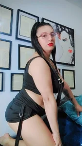 Dominatrix_ks Public Gambar 2