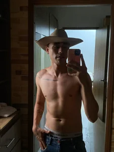 Adam_Grey Adam Grey🤠 Gambar