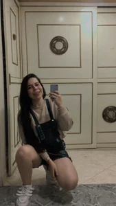 Lucianaferro_ Public صورة واحدة|Lucianaferro_ Public صورتان|Lucianaferro_ Public  صور|Lucianaferro_ Public  صورة