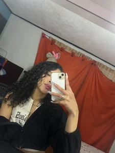 Mia__gates With my hair down🖤🖤 Pic 4