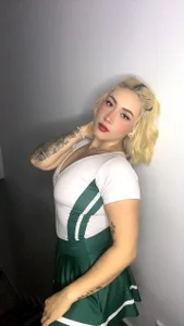 Emily_robertss gym day Pic 3