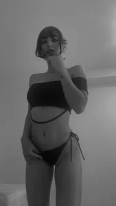 Scarlett_12 play whit me Foto