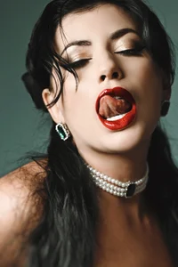 StunnigArt please please tease Pic 4