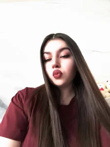 MiaKiss Public Pic 2