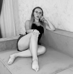 MiaSky01's Free for you Sex Photo 6