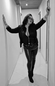 HoneyblakeandEmmagrey 😏🤘🏻 Foto