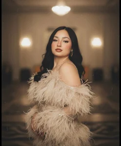 mia_adams_bm Public Foto 5