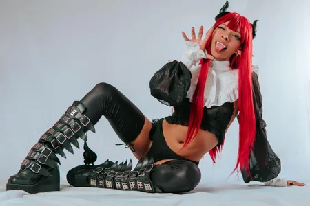 _Freydis_: Marin kitagawaa cos uwu ( фото)