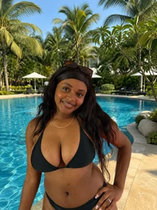 Daniela_rousse01 Daniela Rousse: Summer Memories 🌄⛱️🕶️ Billede 5