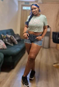 ZOLEY_WATSON Welcome to this corner where magic and good vibes are never missing 💓🍒🦀🔥 зображення 3