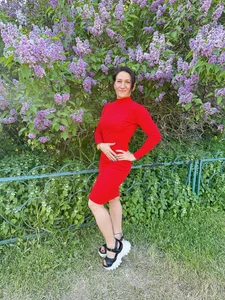 ZhenjaPoledanceのRed dressの 5枚の写真