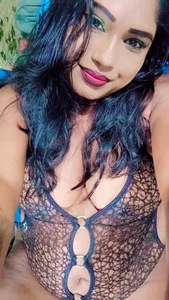 Indian_nelisha kullanıcısının Juicy albümü -  6 fotoğraf