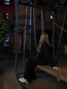 HollyWheeler Public Pic 4
