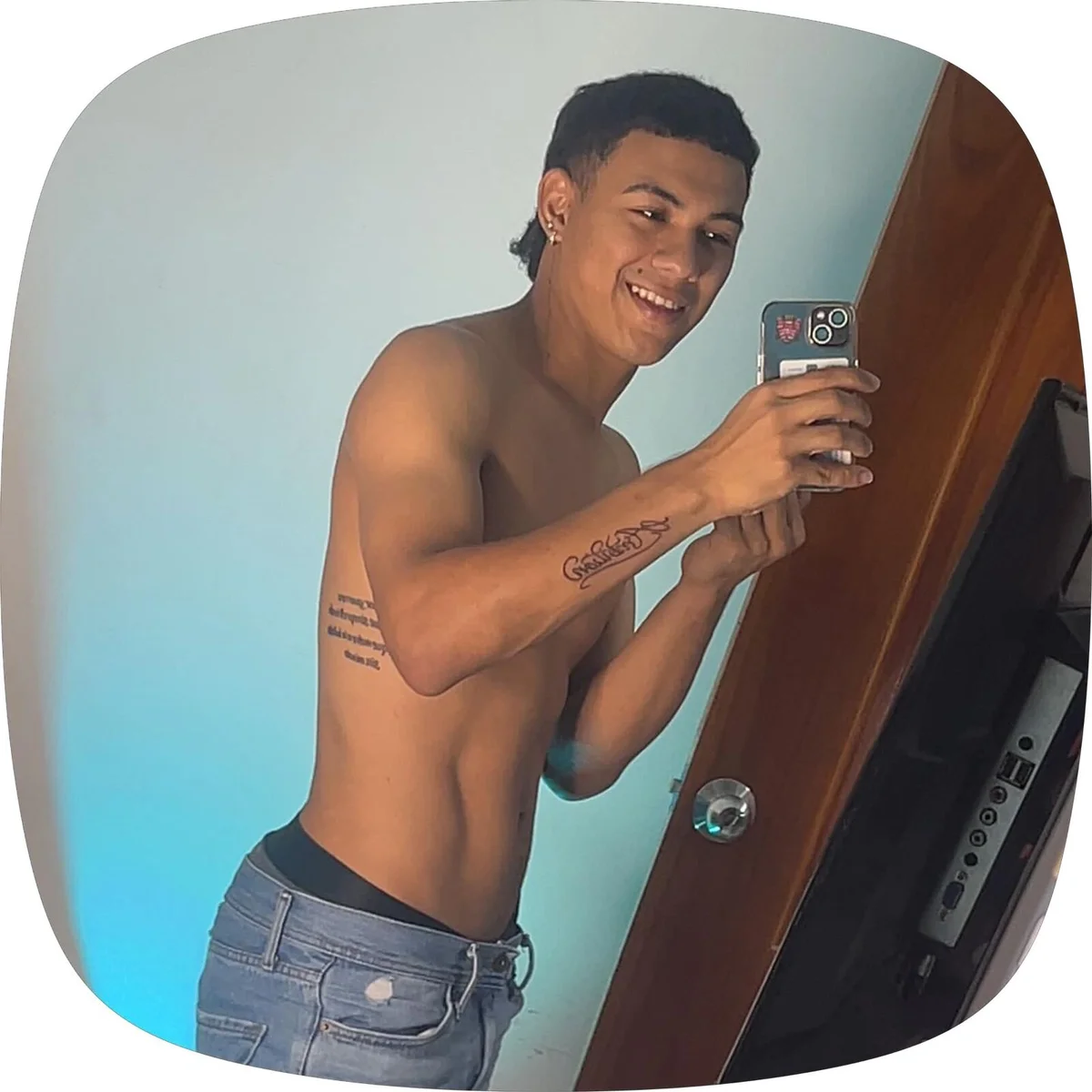 ภาพที่กำลังนิยมของ Liamsubtle01  2548