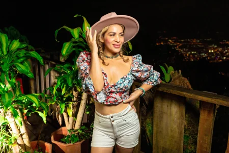 CUTE de erotik_lady  2 Imagens