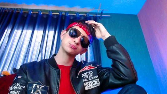 GabyThoms WHAT HAPPENS IN LAS VEGAS STAYS IN LAS VEGAS Pic 4