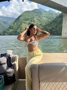 Emily_Black1のSummer vibes 😎🌞の 7枚の写真