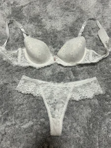 卒業配信プレゼントするもの！ de Sena_o0  3 Imagens