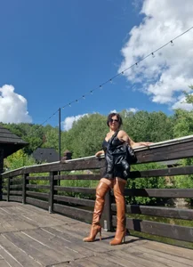 Lissabeta Sexy în Bucovina Immagine  3