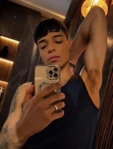 Yeidonn 😍I LOVE THE WAY YOU SEE ME 😍 Billede 4