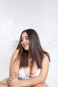 KatlynRous Your angel 😋 Pic 4