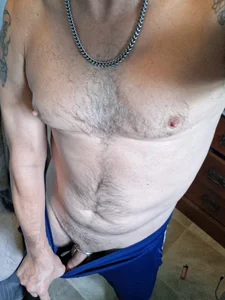 halfwayhausGUY me Foto