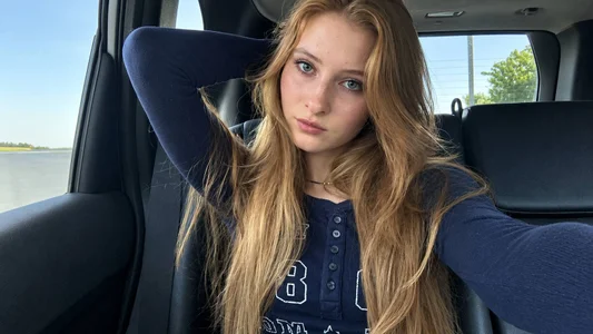EllyCerry Closer Kuva 3