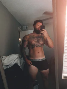 Saito_Strokes me Pic