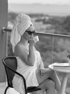 KateOwens elegance and elegance Immagine  2