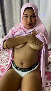 ShairaMassuのSO HORNY AND HOT 🥵の枚の写真