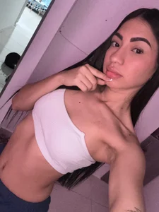 Alannah_ Let me say u HI 🥰 Εικόνα