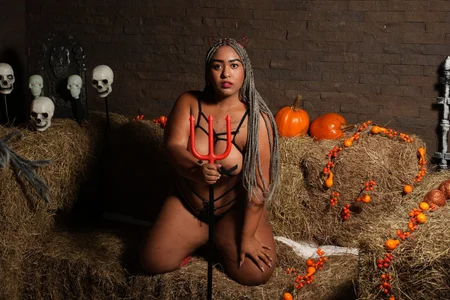 arianna_pearl HAPPY HALLOWEEN 🎃 รูป  4