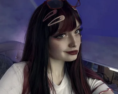Sakura_miss_ Let's play, honey.🎮💖 Poză